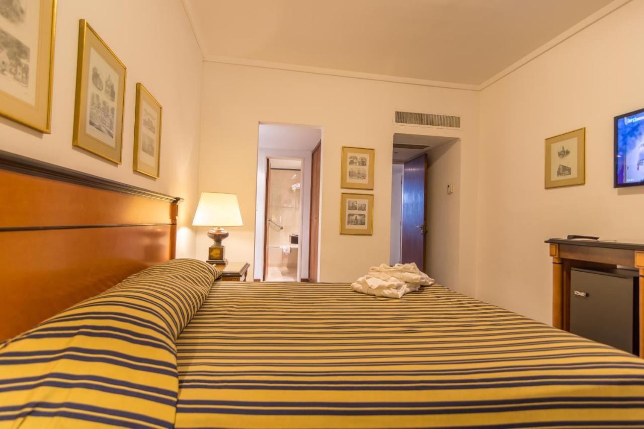 Hotel Libertador ตันดิล ภายนอก รูปภาพ