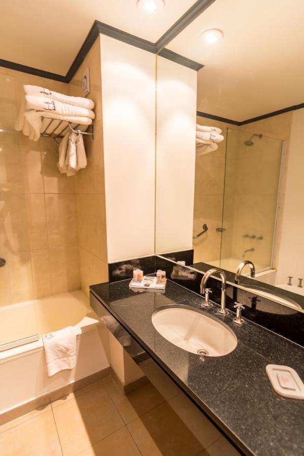 Hotel Libertador ตันดิล ภายนอก รูปภาพ