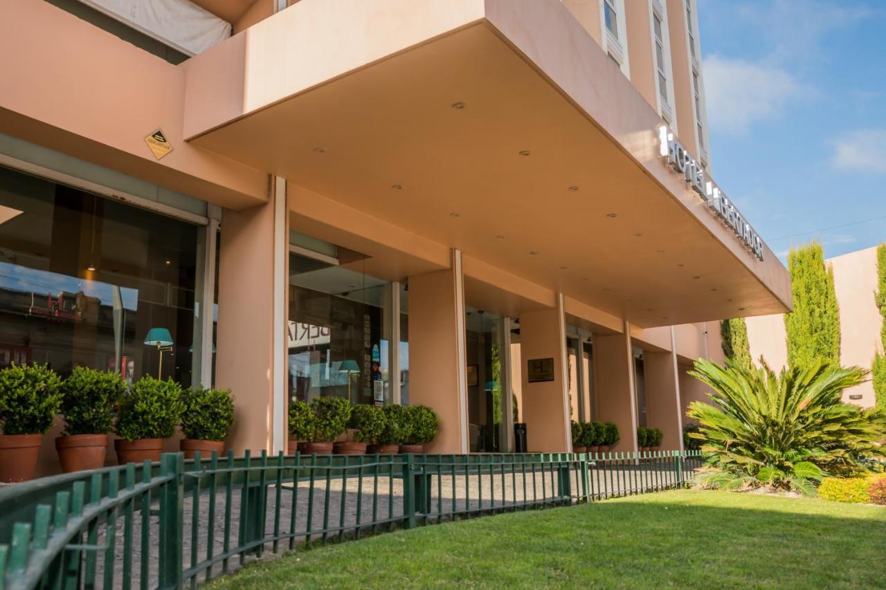 Hotel Libertador ตันดิล ภายนอก รูปภาพ